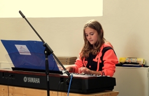 Klavierschülerin von Sonja Breuhahn, Lisa Foitzik
